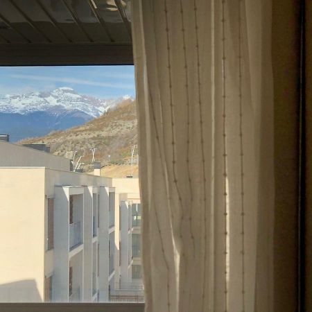 Deluxe Pirineos Lägenhet Sabiñánigo Exteriör bild
