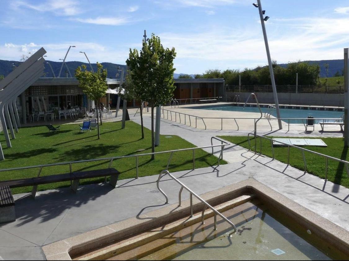 Deluxe Pirineos Lägenhet Sabiñánigo Exteriör bild