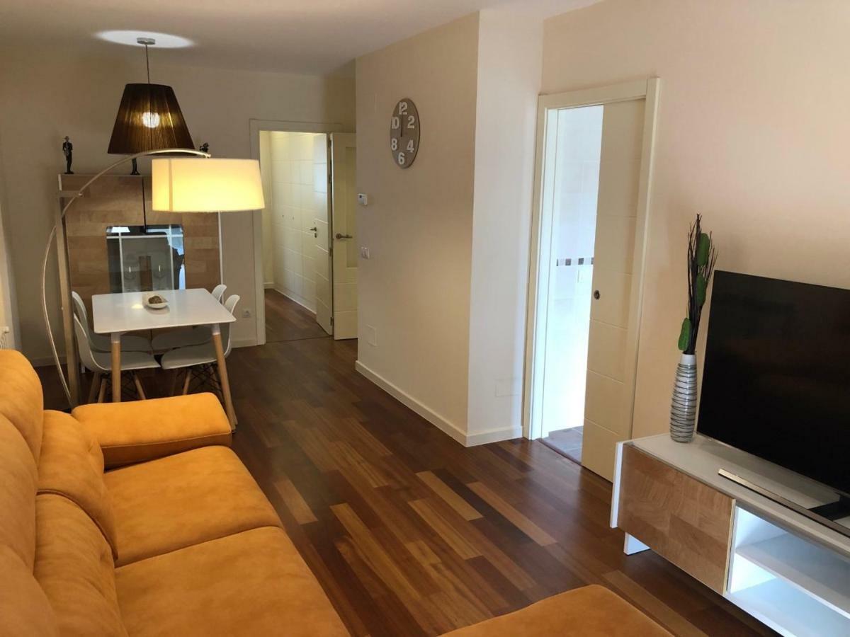Deluxe Pirineos Lägenhet Sabiñánigo Exteriör bild